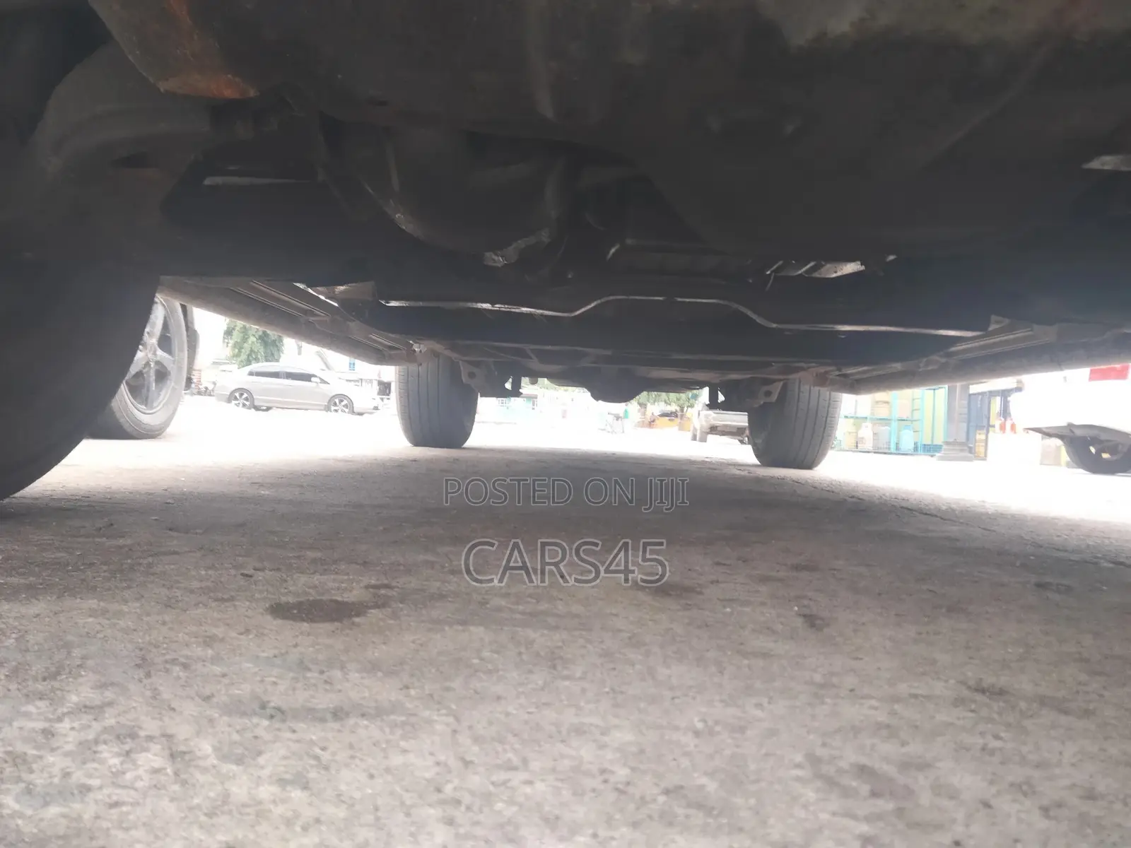 Isuzu D-MAX 2004 White