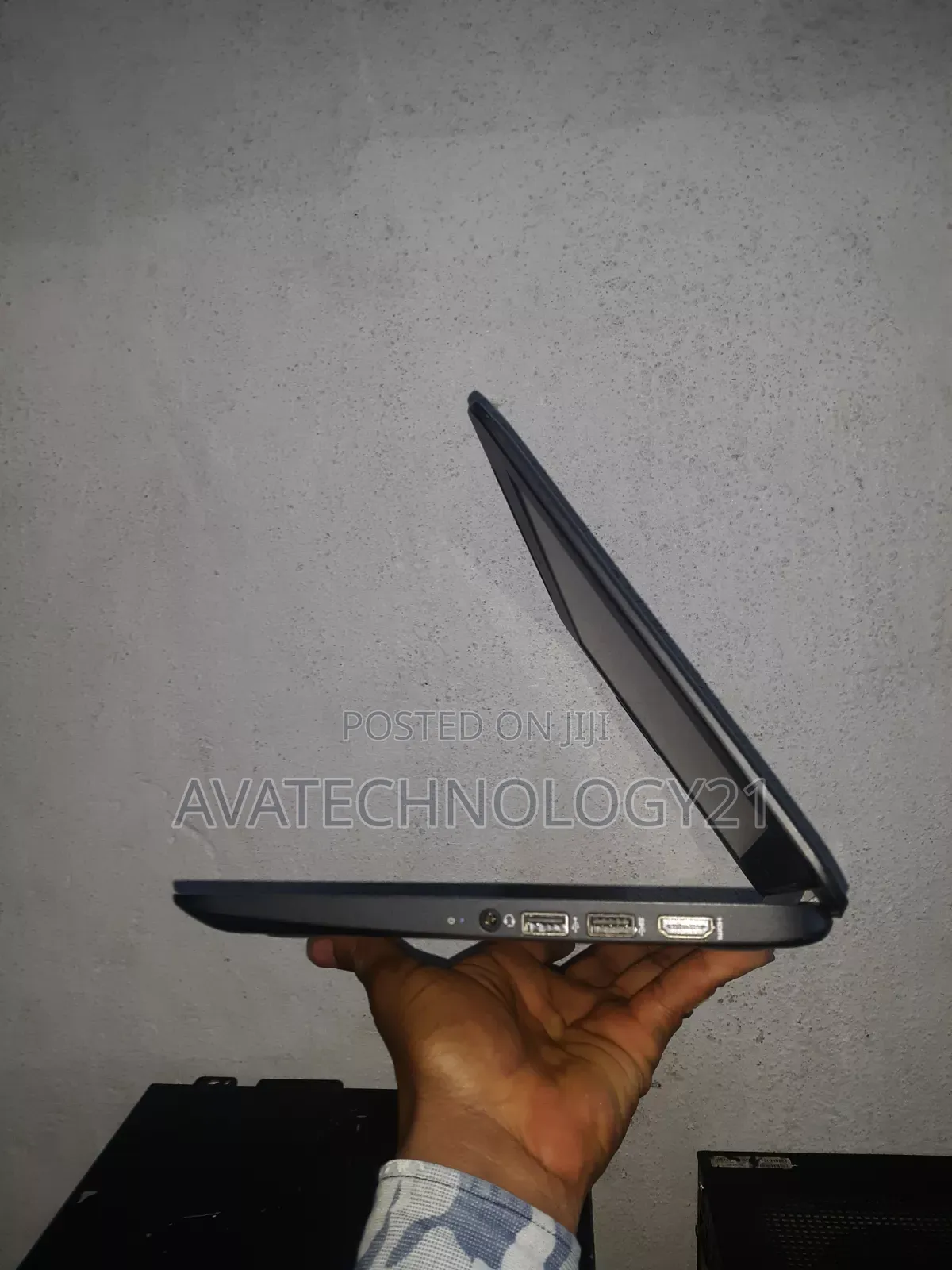 Laptop HP Stream 14 2GB Intel Celeron SSD 32GB