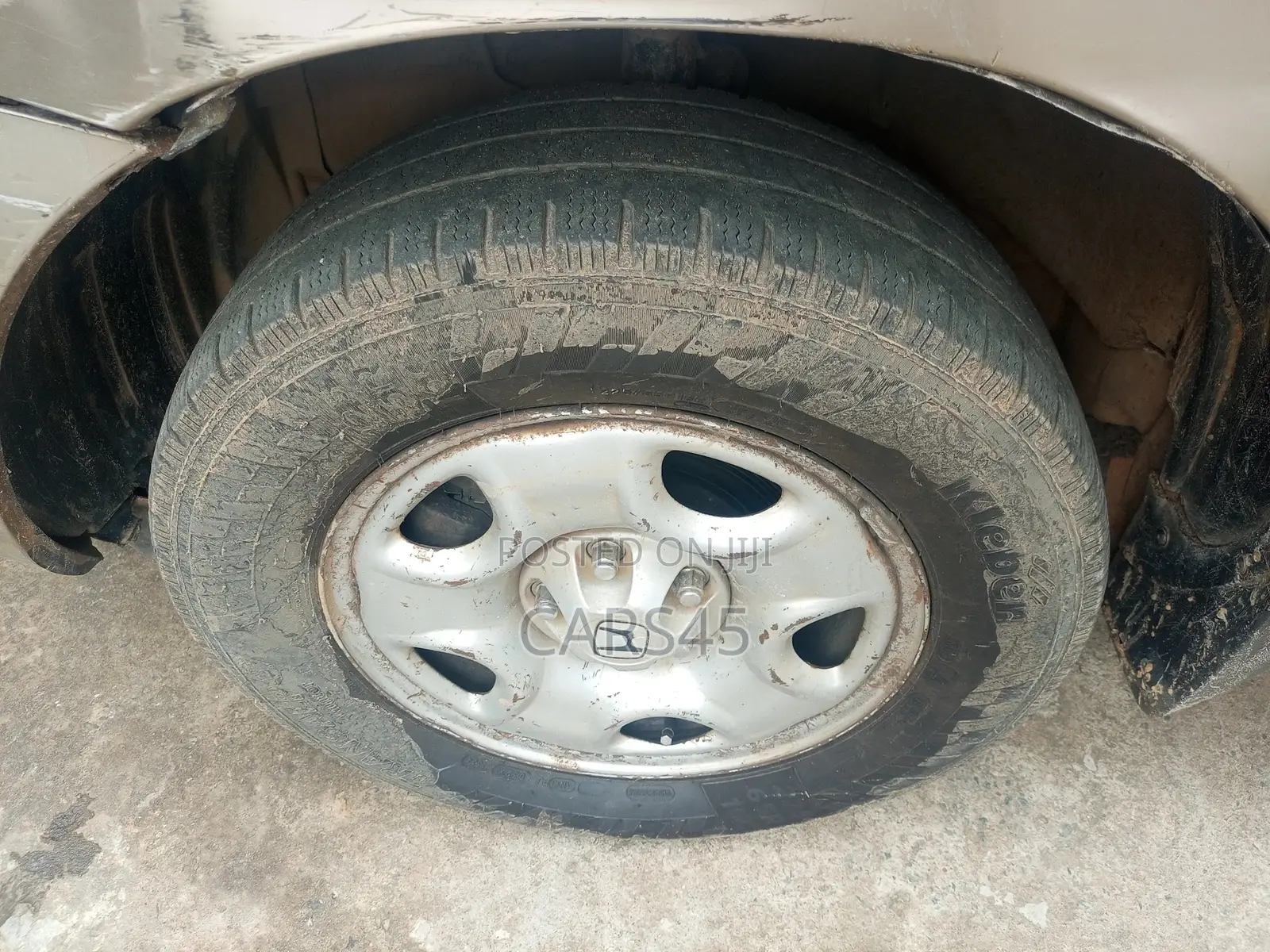 Honda Pilot 2004 Gold