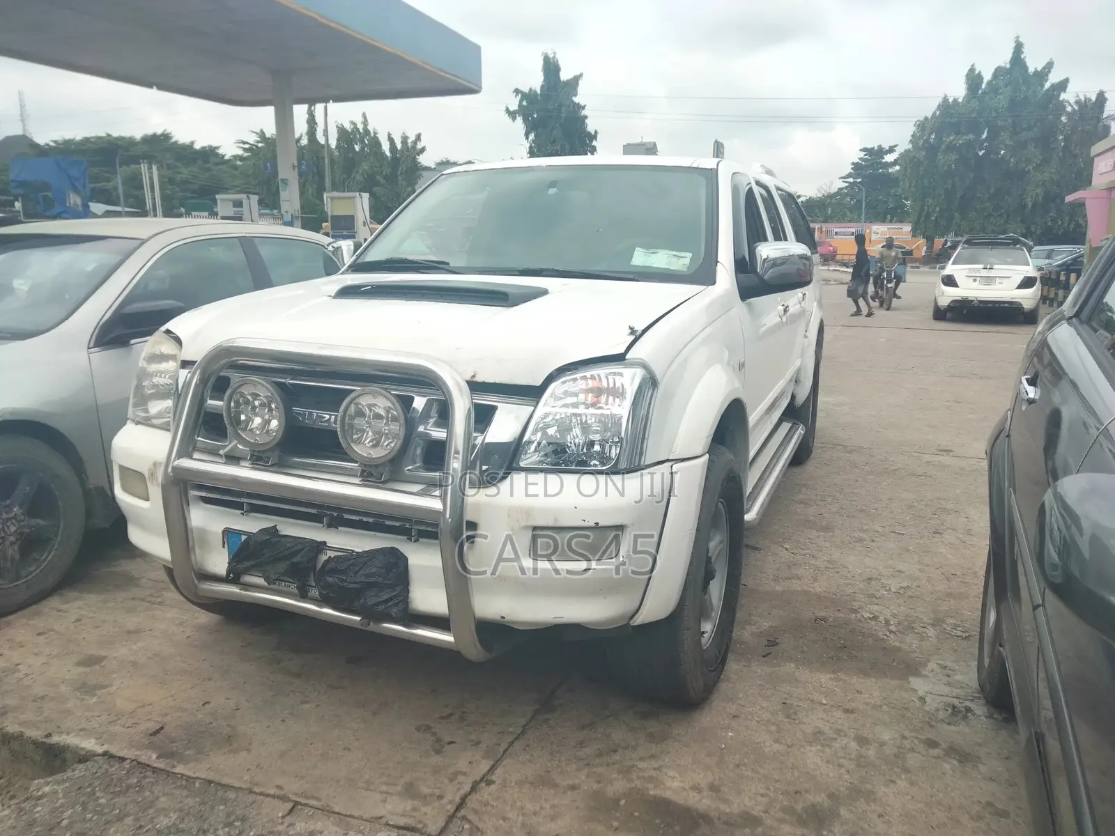 Isuzu D-MAX 2004 White