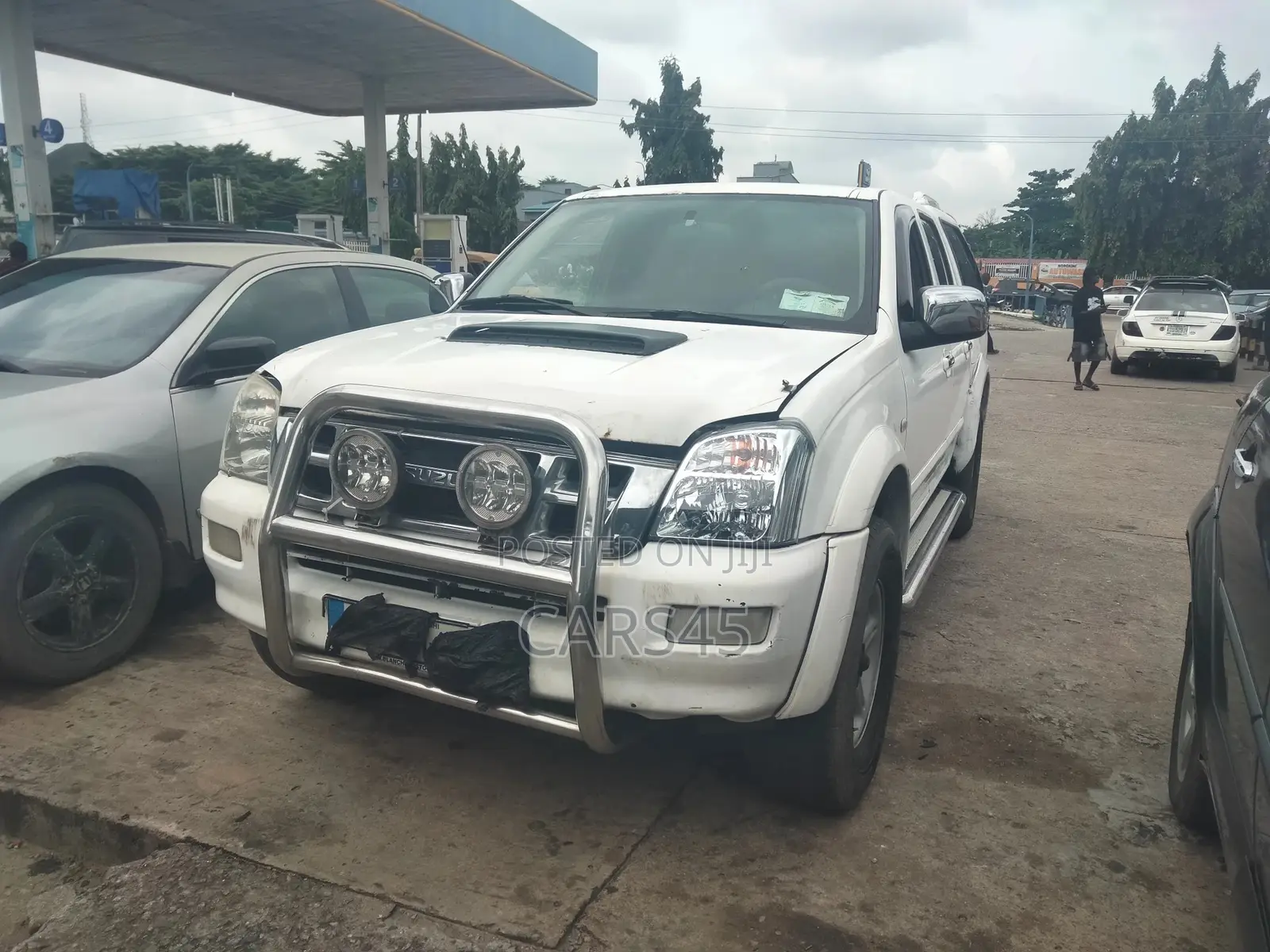 Isuzu D-MAX 2004 White