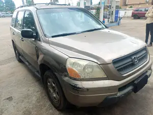 Honda Pilot 2004 Gold