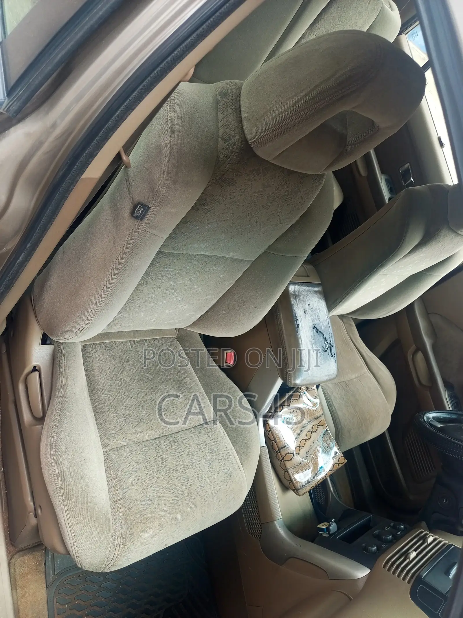 Honda Pilot 2004 Gold