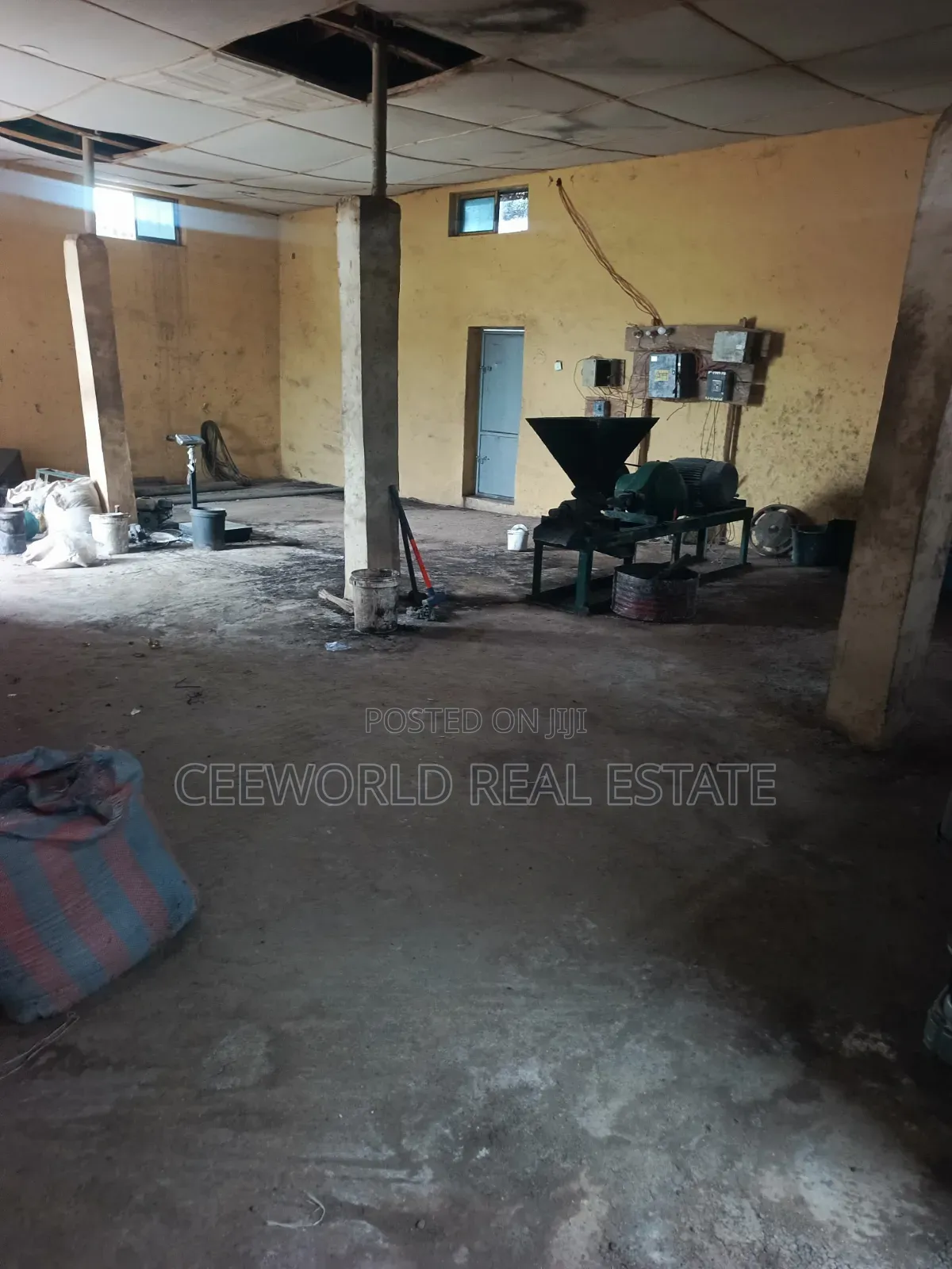 Mini Warehouse Self Compound at Toll Gate Ibadan