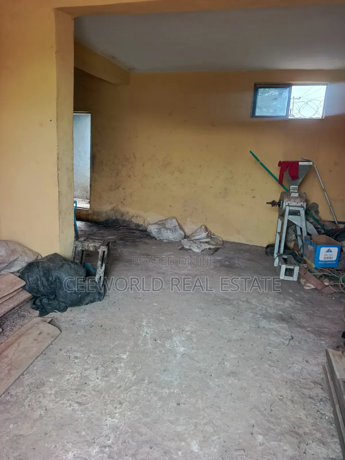 Mini Warehouse Self Compound at Toll Gate Ibadan