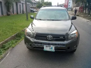 Toyota RAV4 2.0 D-4D 4x4 Executive 2005 Brown