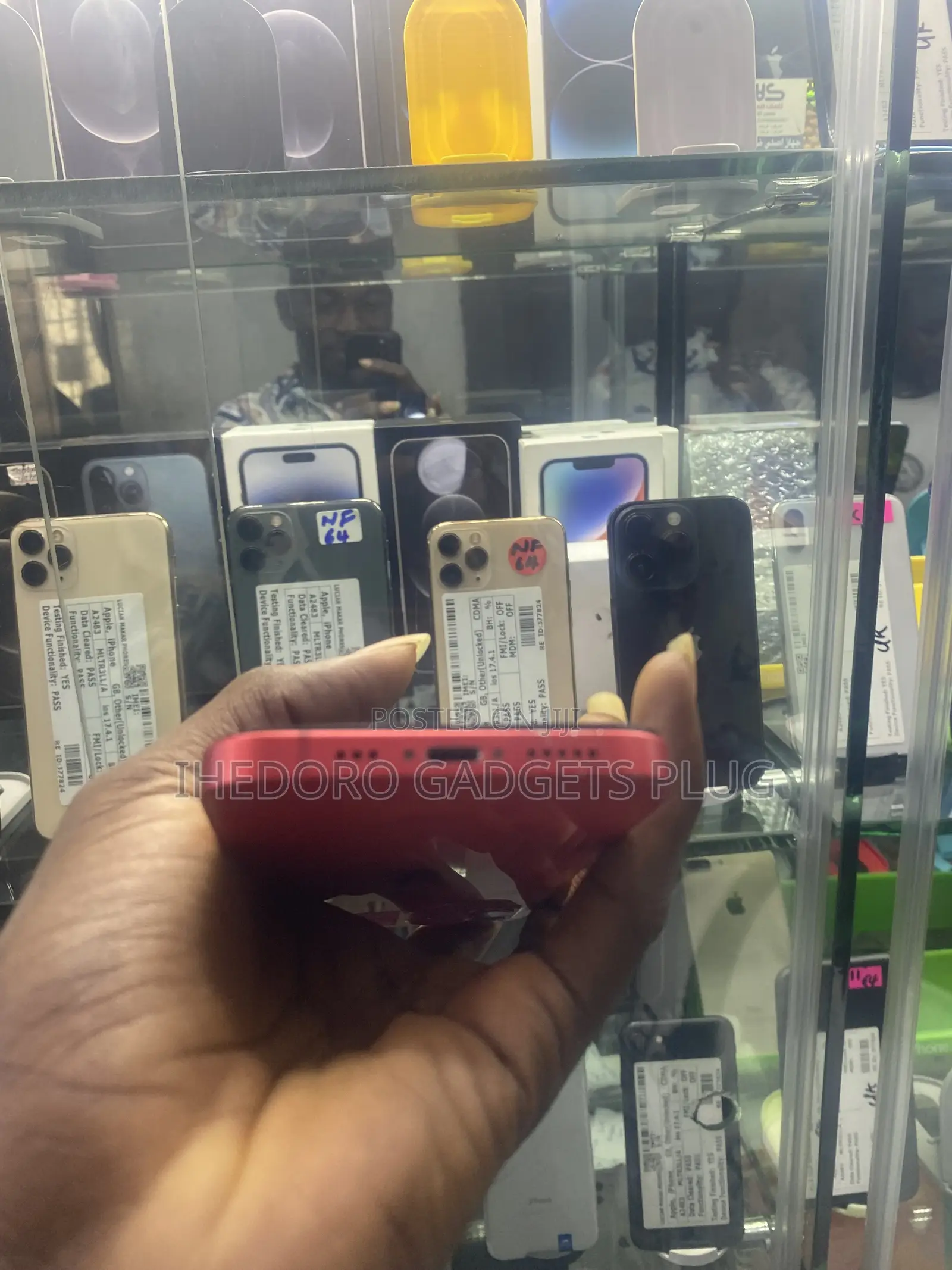 Apple iPhone 12 64 GB Red