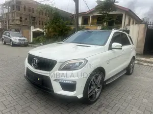 Mercedes-Benz M Class ML63 AMG 4dr SUV AWD (5.5L 8cyl Turbo 7A) 2014