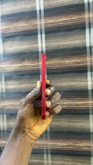 Apple iPhone 13 128 GB Red