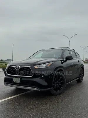 Toyota Highlander Platinum 2022 Black