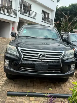 Lexus LX 570 AWD 2014 Black