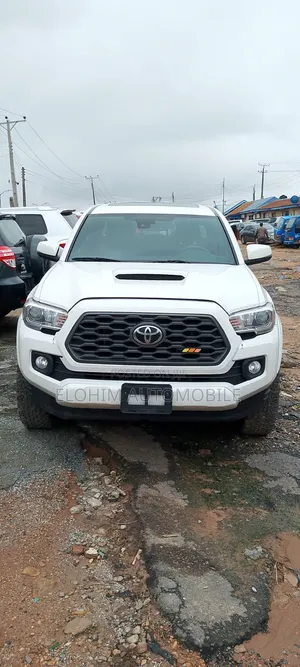 Toyota Tacoma TRD Off Road 2022 White