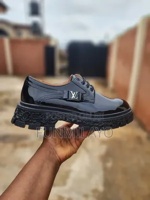 Wealthcom Footwear
