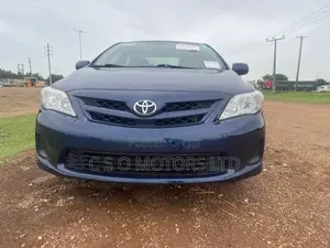 Toyota Corolla L 4dr Sedan (1.8L 4cyl 5M) 2013 Blue