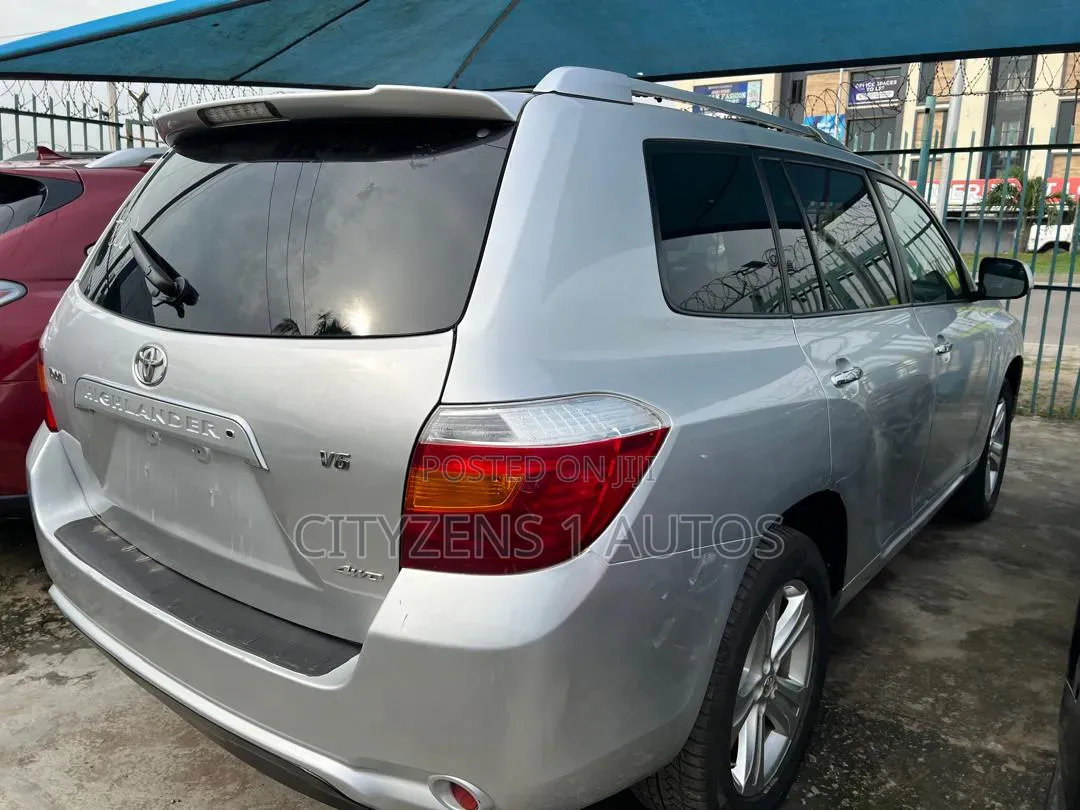 Toyota Highlander 2008 Silver