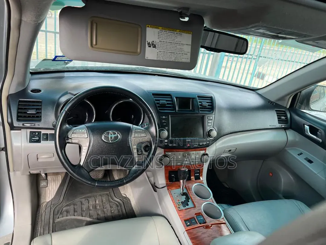 Toyota Highlander 2008 Silver