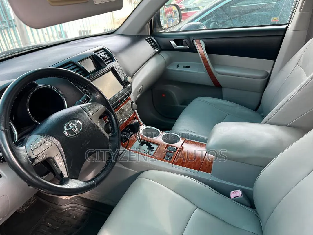 Toyota Highlander 2008 Silver