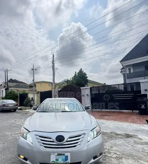 Toyota Camry LE 4dr Sedan (2.4L 4cyl 5A) 2009 Silver