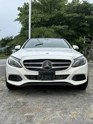 Mercedes-Benz C300 Sport 4dr RWD Sedan (2.0L 4cyl 7A) 2015 White