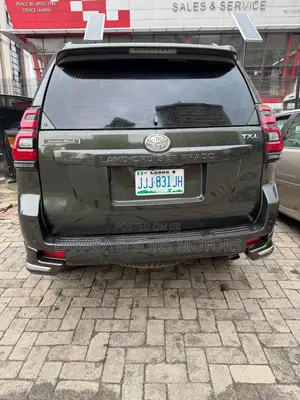 Toyota Land Cruiser Prado 2.7 2017 Black