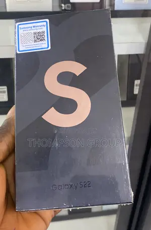 New Samsung Galaxy S22 5G 256 GB Gold