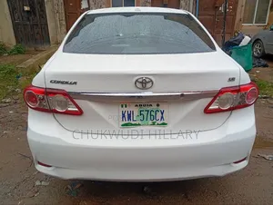 Toyota Corolla 2012 White