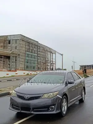 Toyota Camry 2014 Gray