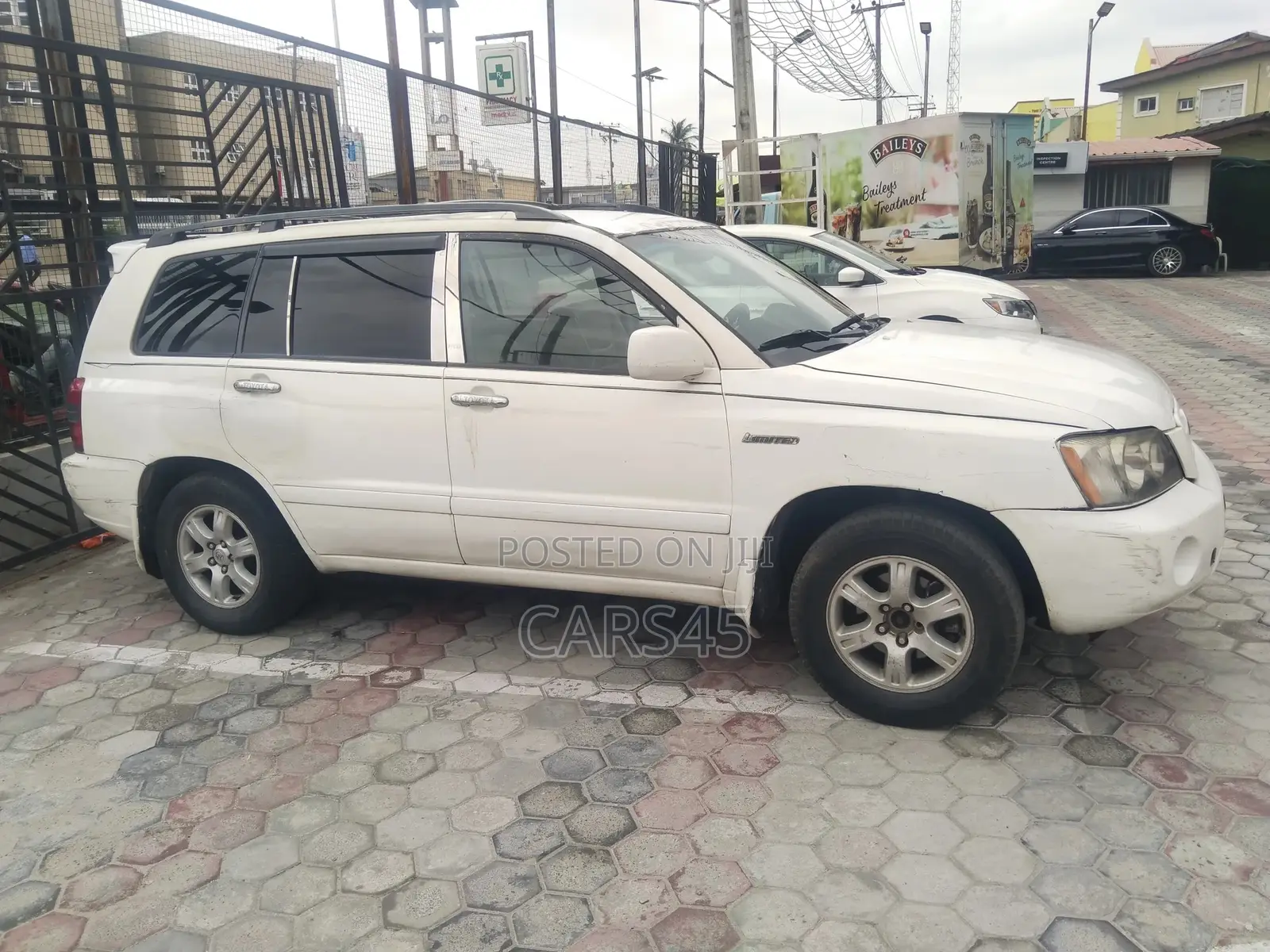 Toyota Highlander 2002 White