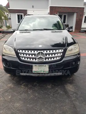 Mercedes-Benz M Class 2010 Black