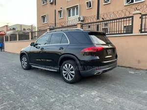 Mercedes-Benz GLE-Class 2021 Black