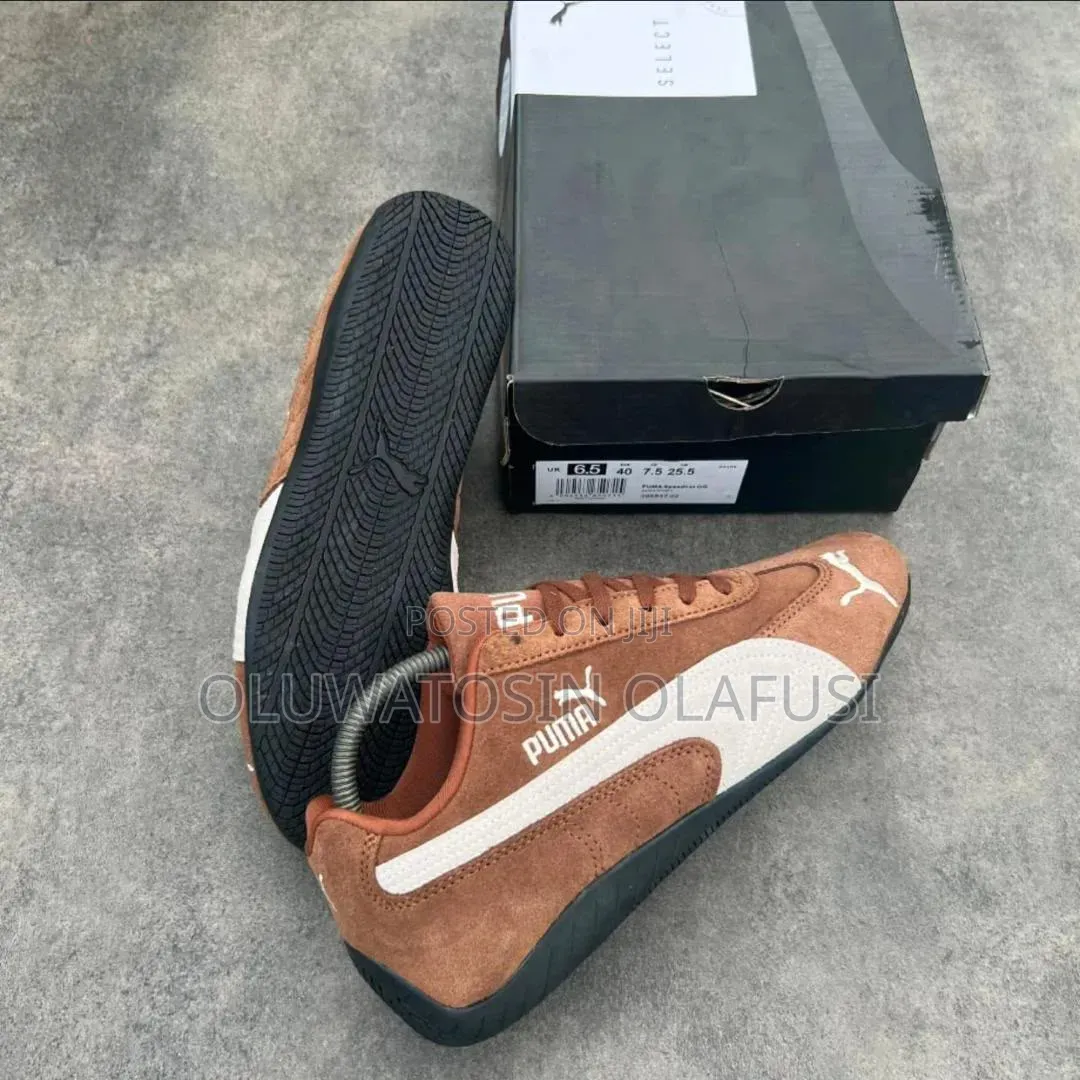 Puma Sneakers