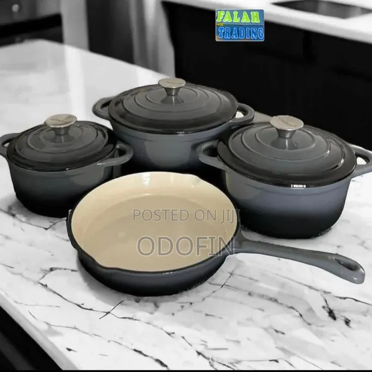 s.jade Cast Iron Cookware Set