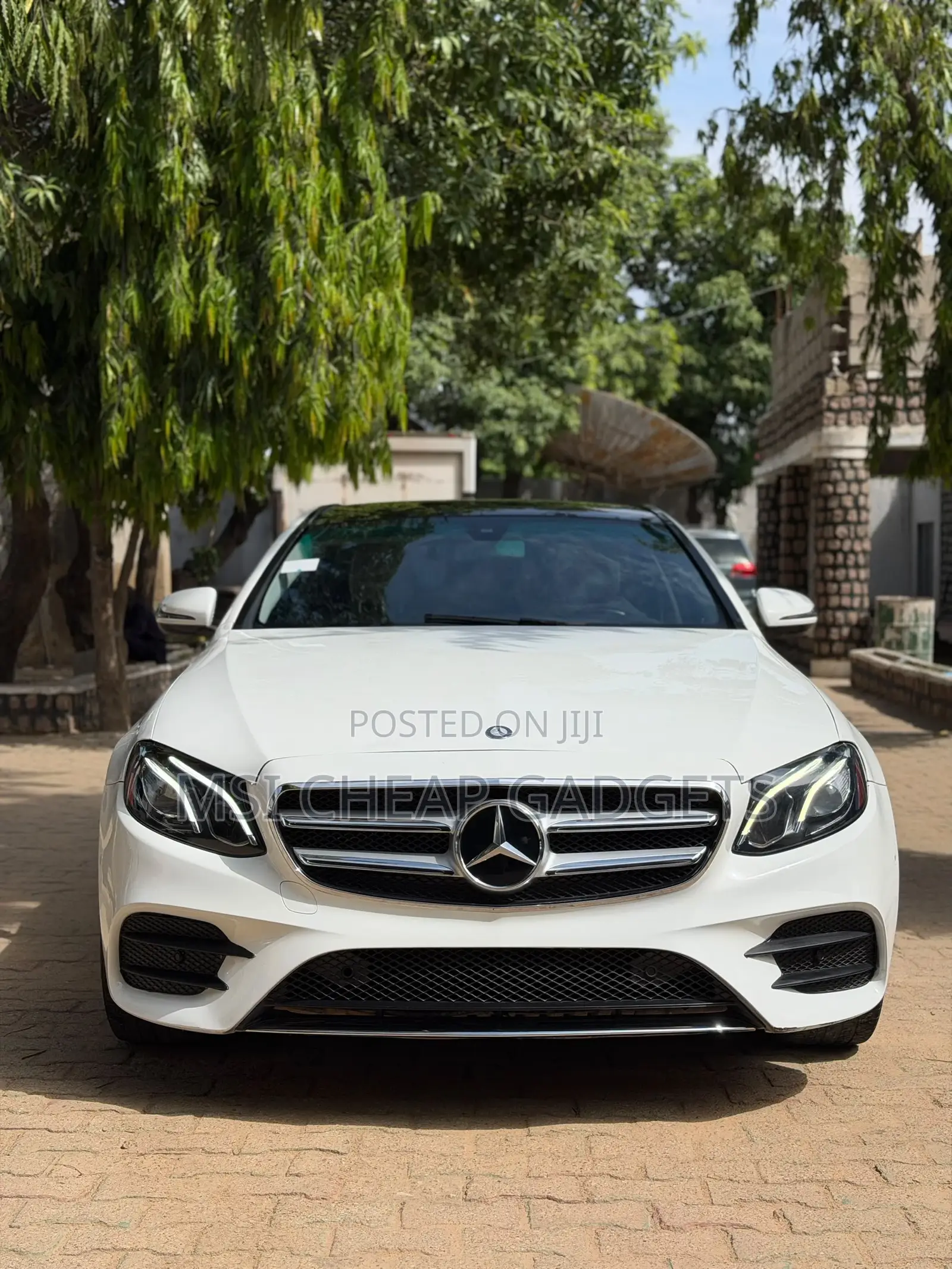 Mercedes-Benz E300 2017 White