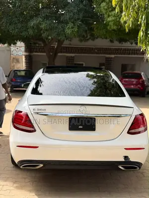 Mercedes-Benz E300 2017 White