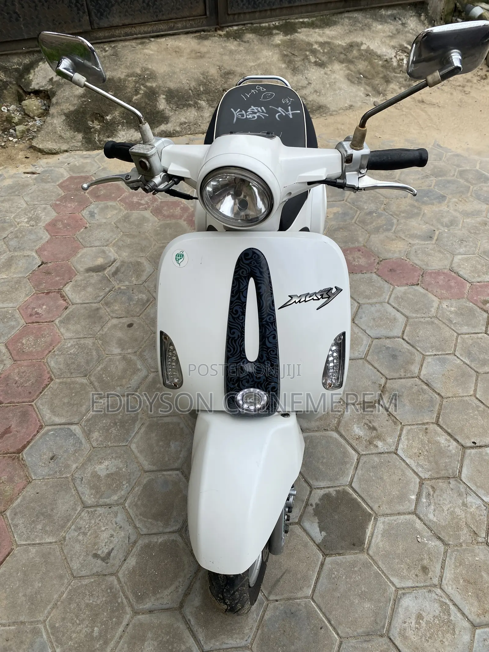Kymco 2016 White