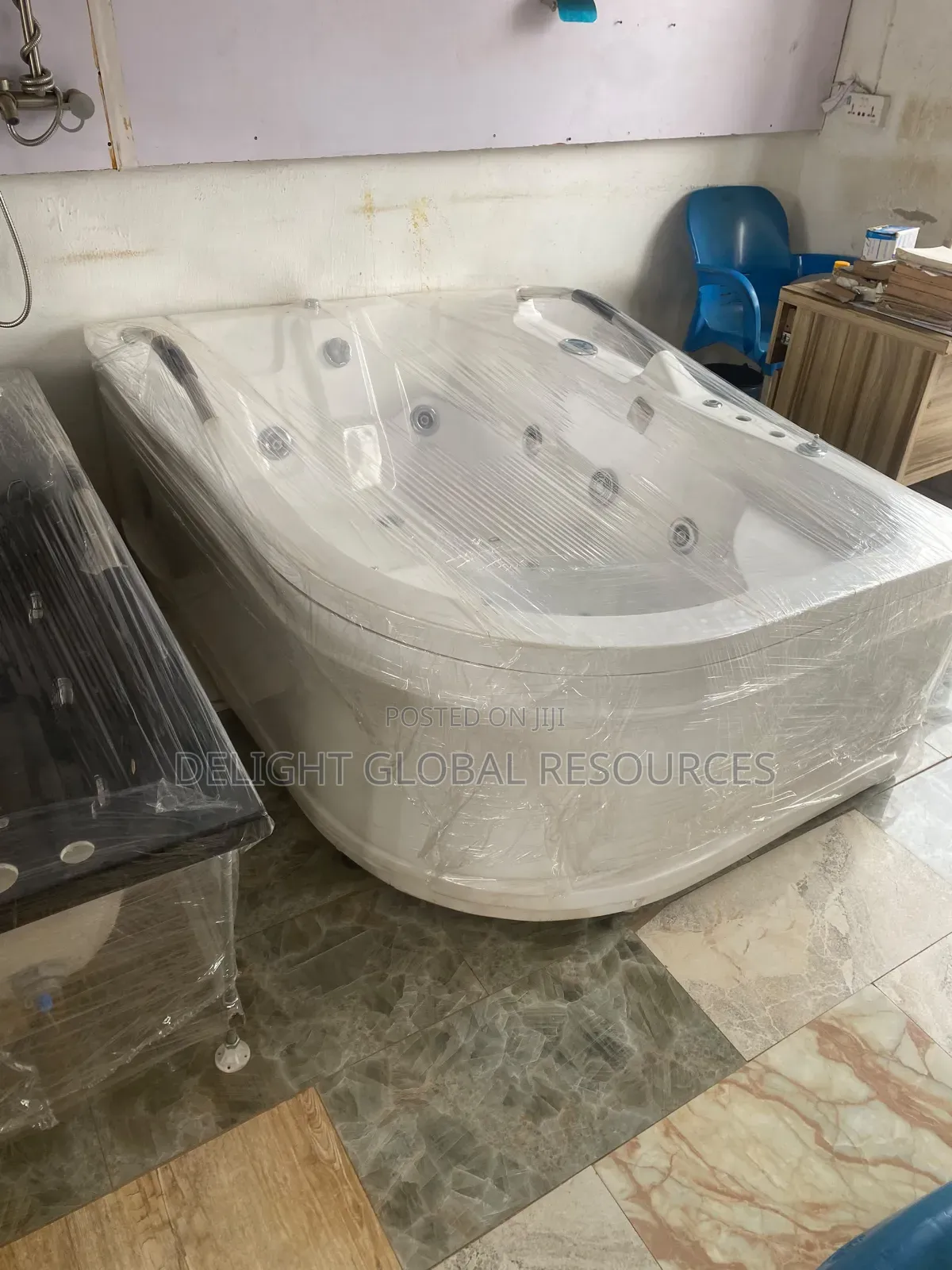 Double Jacuzzi