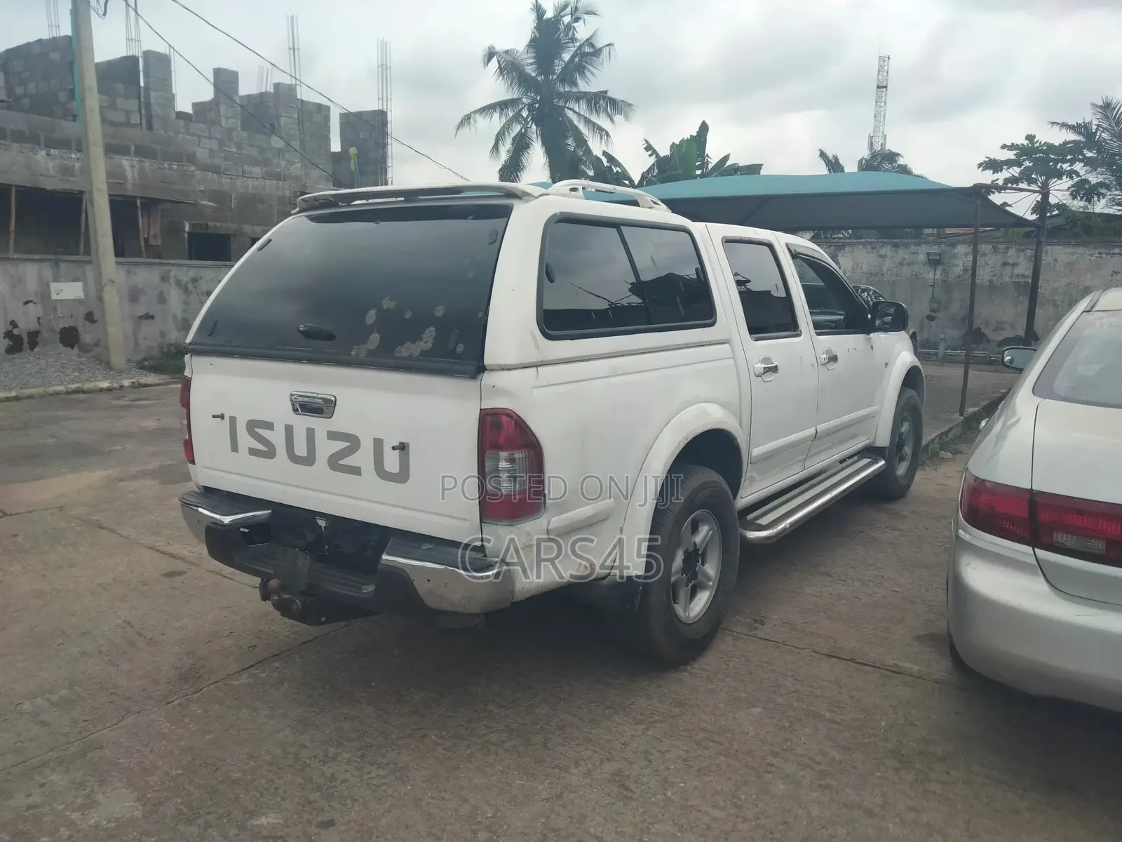 Isuzu D-MAX 2004 White