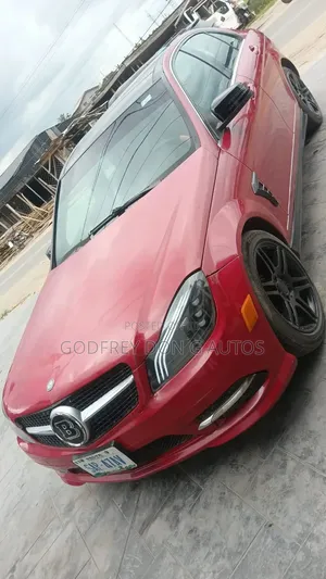 Mercedes-Benz C350 2012 Red