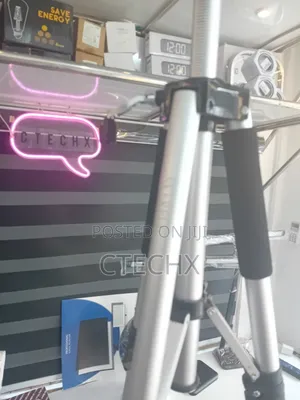 Adjustable Aluminium Tripod Stand Multi-Function Projector Laptop