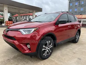 Toyota RAV4 LE FWD (2.5L 4cyl 6A) 2016 Red