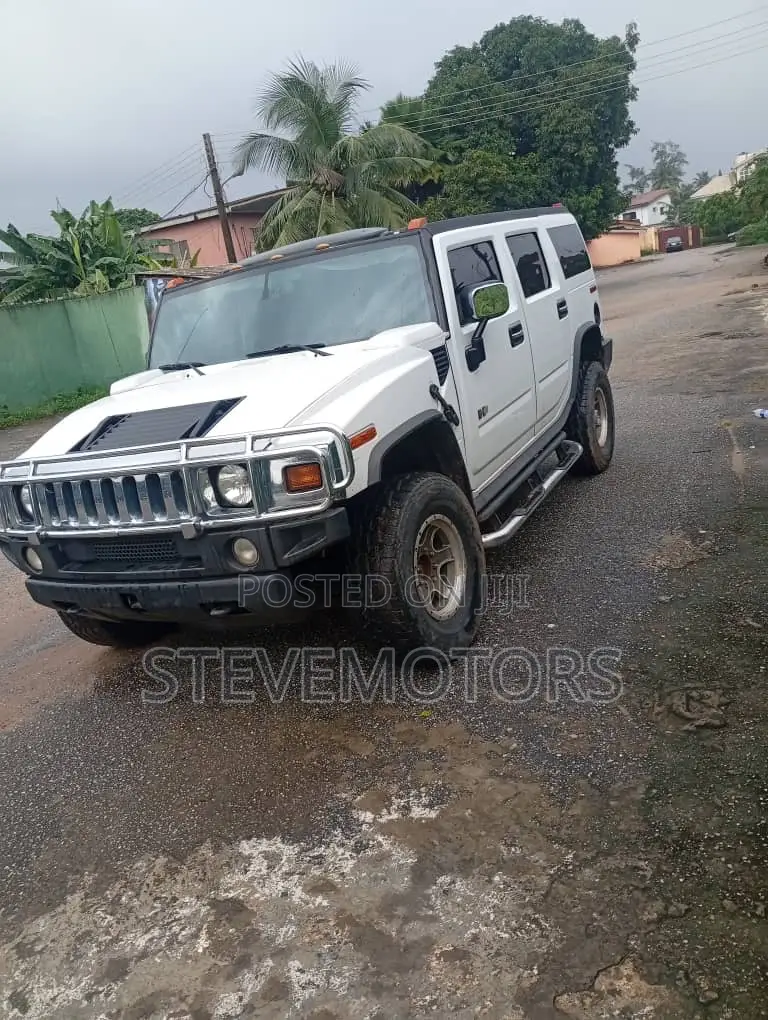 Hummer H2 2005 White