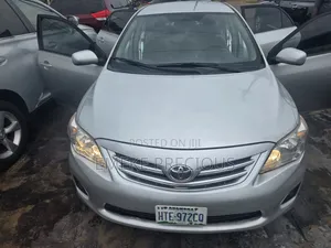Toyota Corolla 2013 Silver