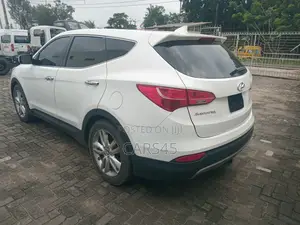 Hyundai Santa Fe 2013 White
