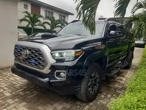 Toyota Tacoma 2018 Black