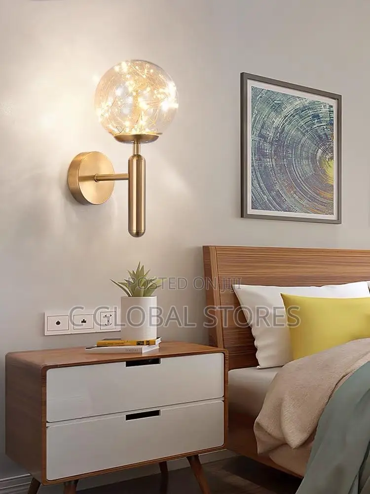 Black/Gold Wall Bracket