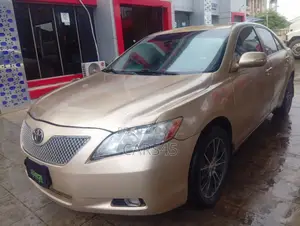 Toyota Camry 2007 Gold