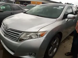 Toyota Venza 2011 Silver