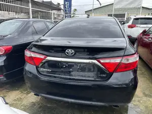 Toyota Camry XLE 4dr Sedan (2.5L 4cyl 6A) 2016 Black