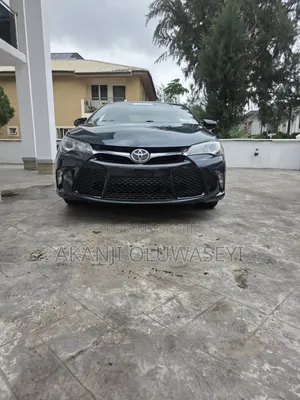 Toyota Camry 2016