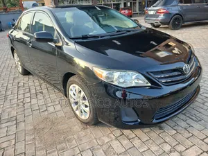 Toyota Corolla 2012 Black